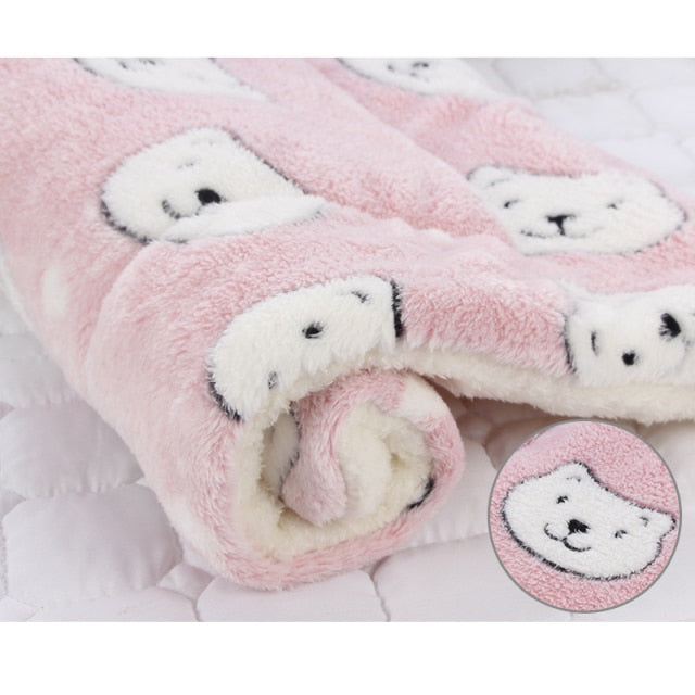 Soft Flannel Pet Mat dog Bed Winter Thicken Warm Cat Dog Blanket puppy Sleeping Cover Towel cushion for small Medium large dogs